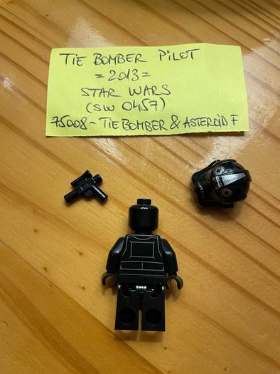 Lego minifigure Tie Bomber Pilot sw0457 - 2013