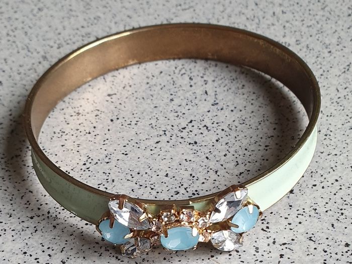 3 Pretty Bracelets