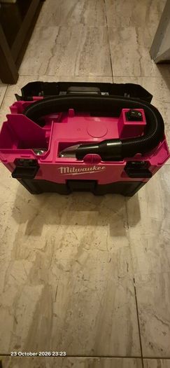 Milwaukee M18 VC2 Hoover