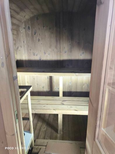 Cube sauna,/Barrel sauna