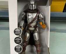 The Mandalorian Talking Action Figure, Star Wars