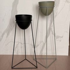2 Plant Pots with Stands