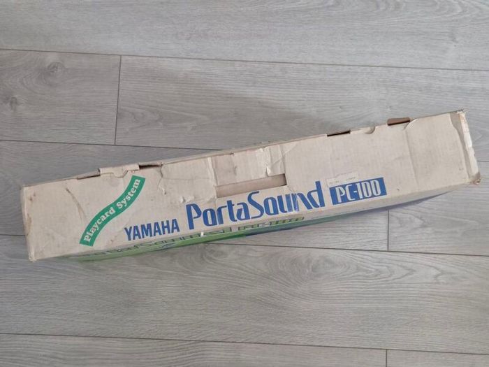Rare Yamaha PortaSound PC-100 with original box and playcards