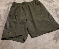 mens under Armour shorts