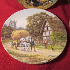 Vintage Wall Plaque / Plate   X 6