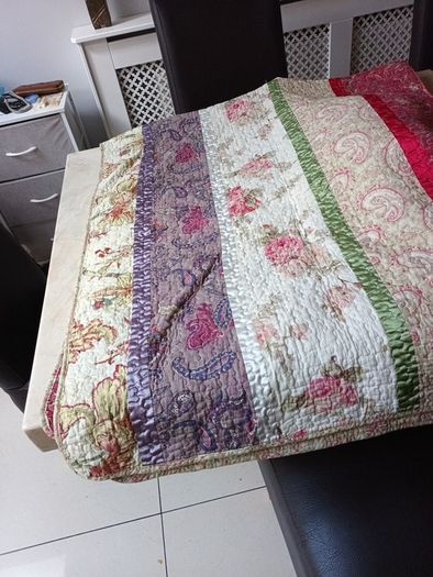 Lily & Dan Cot Duvet  Set.   B.N.W.T  S. 120cm x 150cm.