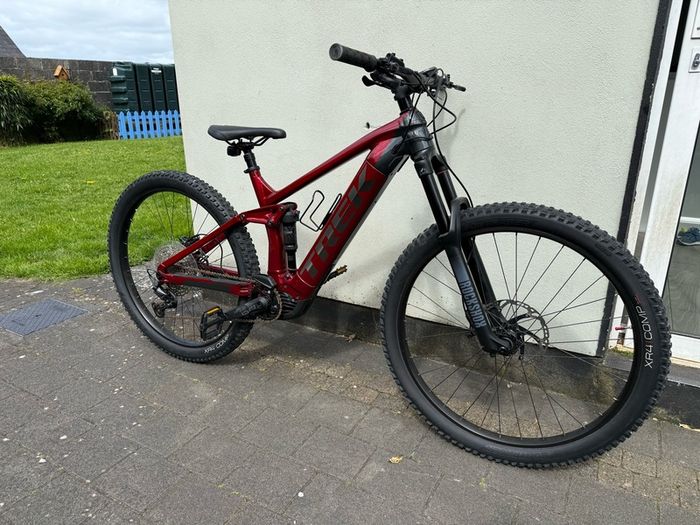 Trek Rail 5 Gen 2 Electric Mountain Bike Hybrid e-bike