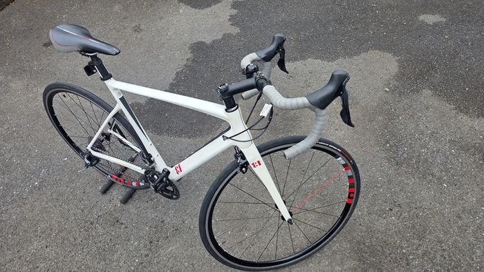 Intuition 13 Carbon Road Bike    Like New