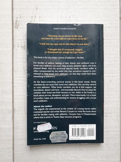 Addict in the Family - Beverly Conyers - Paperback