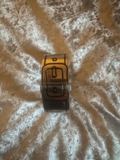 DKNY solid stainless steel 11-0601 ny-3738 3 atm 30 meters ladies watch size S. Free post