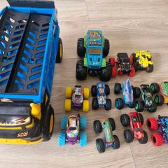 Hot wheel monster trucks