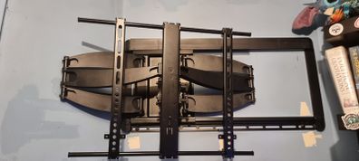 Heavy Duty TV Wall Mount, Fits Up to 90" TVs
