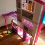 Barbie Dream House Image 3