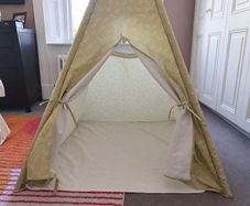 Kids' teepee tent