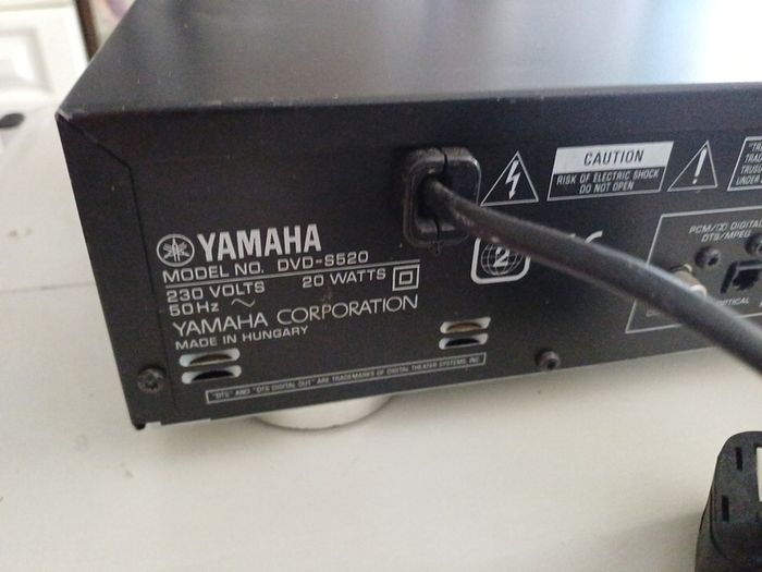 Yamaha cd/DVD player