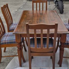 Table & 6 chairs