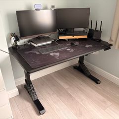 IKEA Electric Standing Gaming Desk 140cm