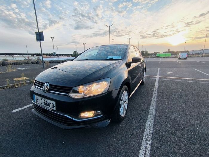 2016 Volkswagen Polo 1.2 TSI Automatic 40,000km
