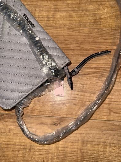 Victorias Secret Cross Body Bag Gray Chevron V-Quilted Studded Purse New