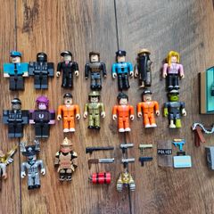 Roblox Figures