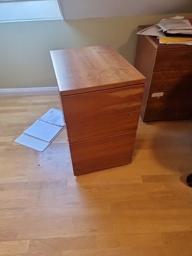 Desk locker
