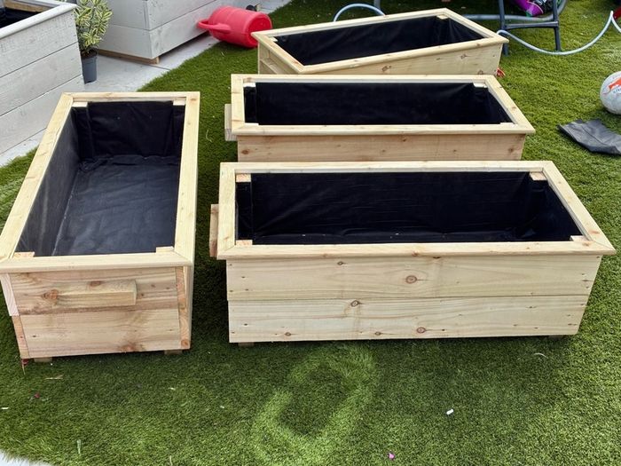 planter/ flower boxes