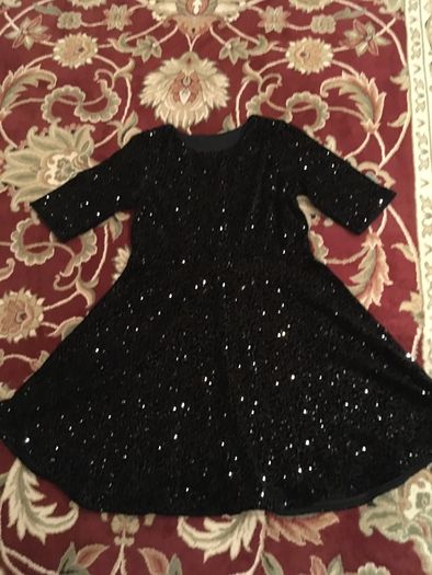 Beautiful Velvet Sequin Dress size 9-11 year
