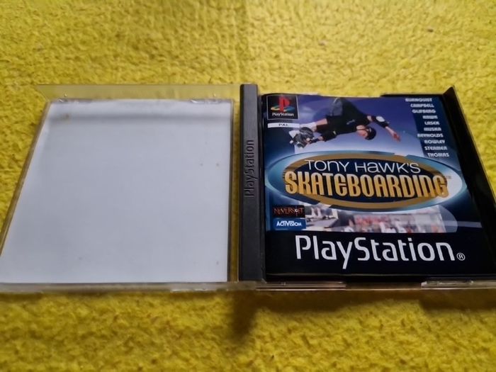 Tony Hanks Skateboarding PlayStation1 ps1 PlayStation2 ps2 games Original