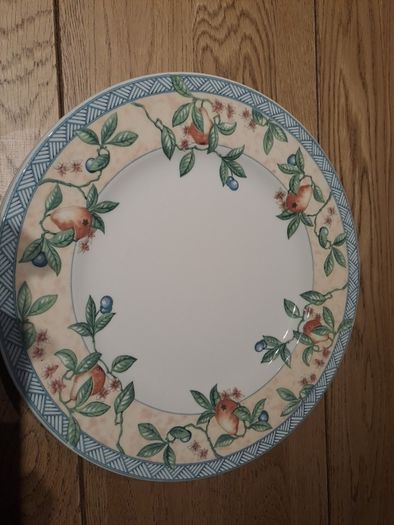 Set of Johnson Brothers "Golden Pear" Dinner Plates, side plates, and cups and saucer