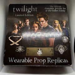 Twilight Wearable Prop Replicas Autograph Limited Edition NECA