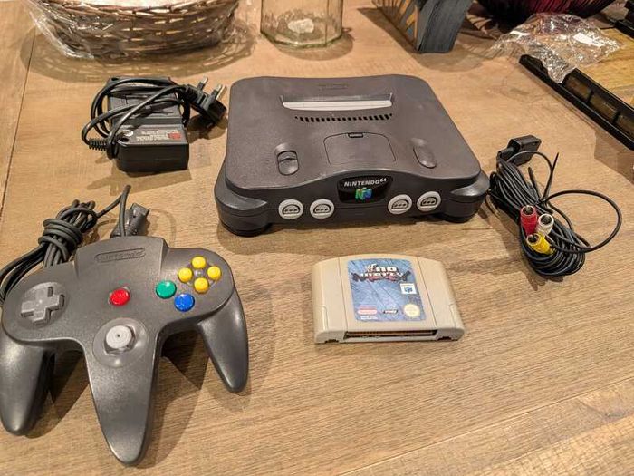 Nintendo Fun - fully working Nintendo 64 plus Game #417