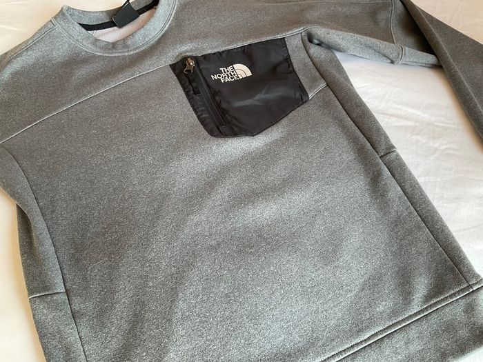 Boys genuine The North Face Sweater Top Grey XL