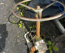 MF 135 steering box