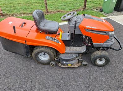 Husqvarna CTH220 Ride On Lawnmower