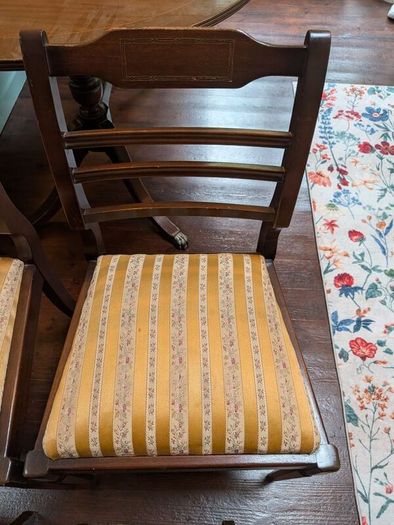 4 Chairs for collection