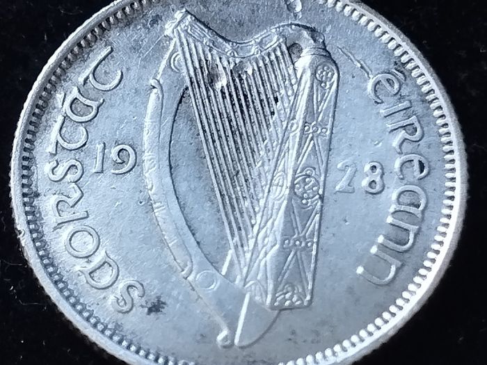 #885 - Ireland - 1928 - Shilling - Silver - KM.6