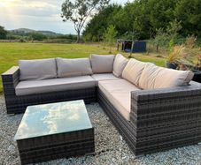 Outdoor corner sofa rattan style