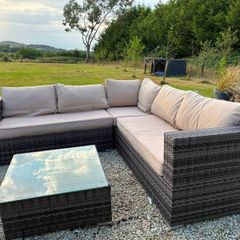 Outdoor corner sofa rattan style