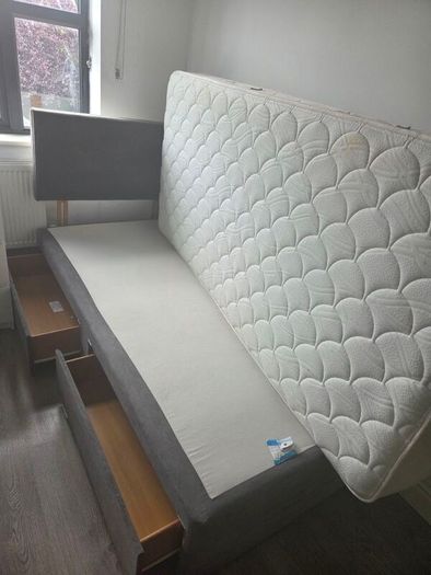 Single bed with two storage drawers