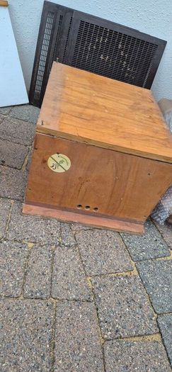 4 Beehives & Bees with ALL equipment