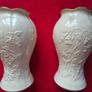 A Beautiful Set of 2 Donegal Parian China 10inch Vases Image 8