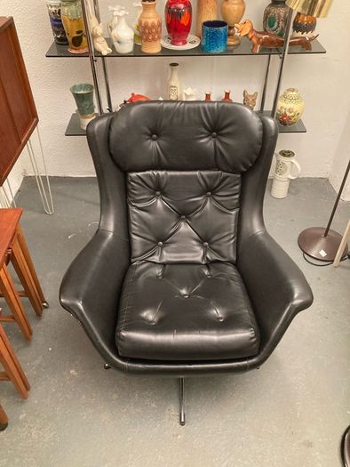 1960s Parker Knoll Egg Chair - Warehouse and Showroom Open  Saturday 10th October 12 til 4pm  Eircode R95T227