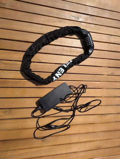 E-scooter (AOVOPRO ES80 2023) & Accessories