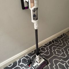 Shark Detect Pro IW1511UK Cordless vacuum cleaner - White & Brass