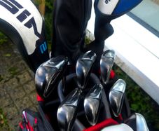 Set of Taylormade Golf Clubs