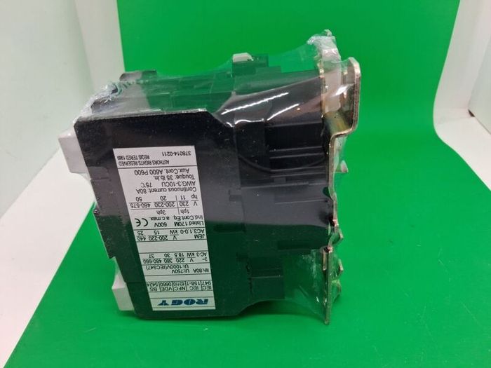 Postage - 2 Available x LC1 D6511 80A 600V 3P Telemecanique Contactor