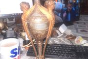 Very elegant Late 19th early 20th Century French Bronze effect Lamp, featuring Cherubs and well cast Floral Motifs on a Marble Base
