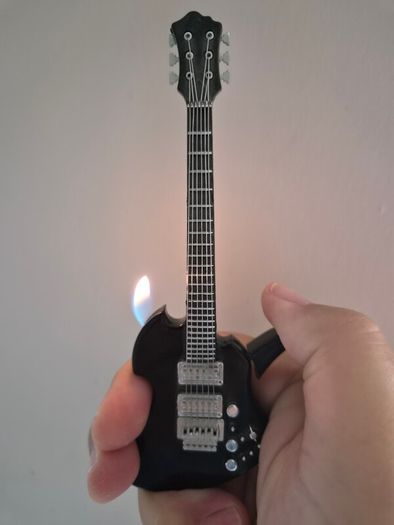 Guitar Lighter