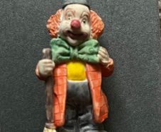 2 Small Clowns