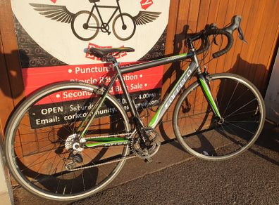 Carrera Vanquish road bike